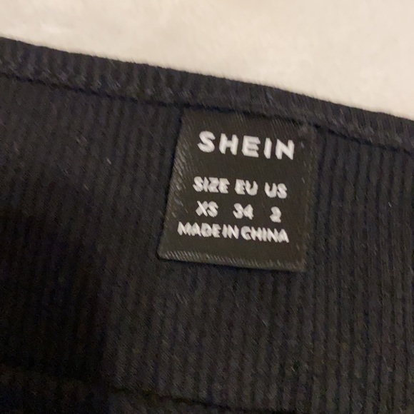 Black long sleeve crop top - Picture 2 of 2